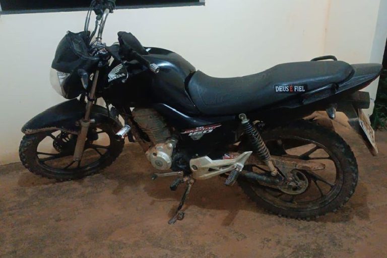 PM recupera moto roubada em Rio do Antônio