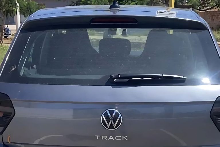 PM recupera veículo furtado próximo à Policlínica em Brumado