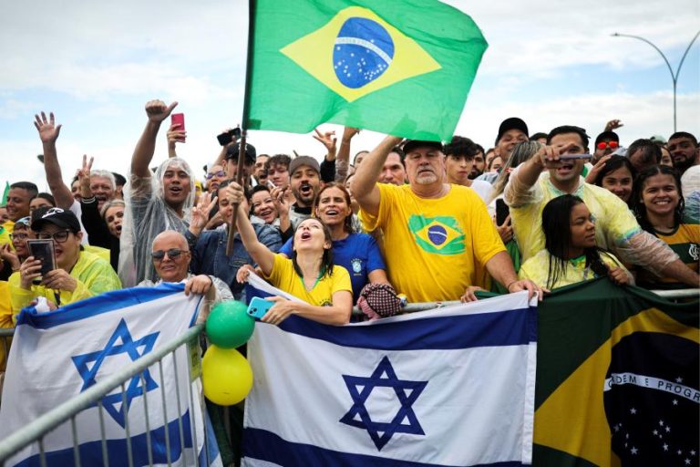 Ato de Nikolas Ferreira acende alerta no PT e reforça estratégia eleitoral de Lula