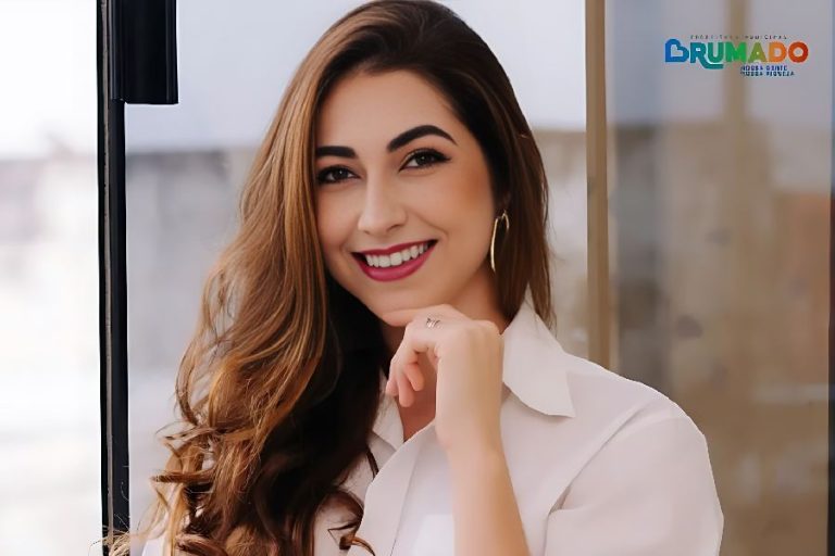 Brumado cria Secretaria de Comunicação e aposta em transparência; Bethânia Guimarães assume a pasta