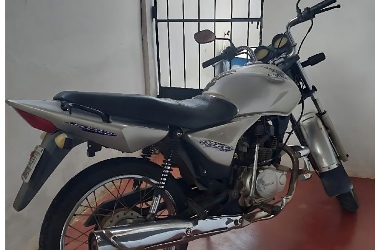 CIPRv/Brumado apreende moto adulterada com registro de furto durante fiscalização em Ibiassucê