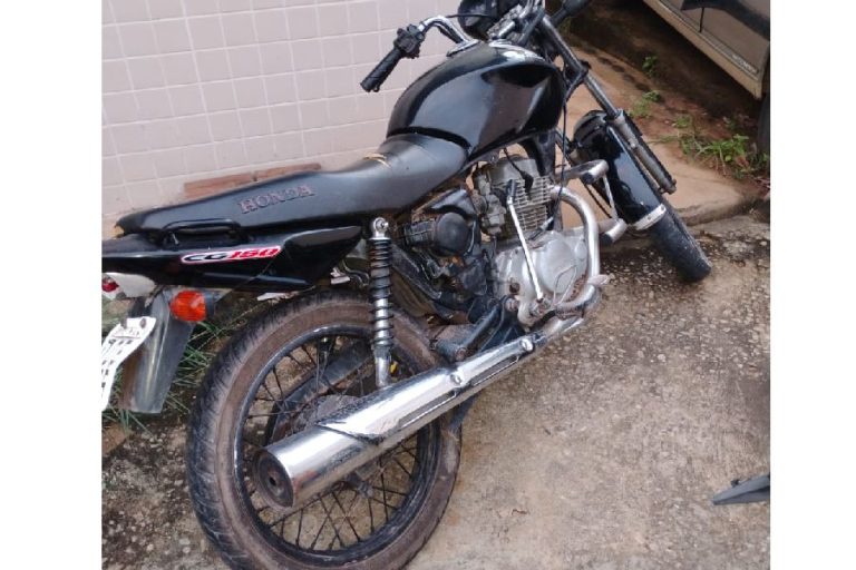 CIPRv/Brumado apreende veículo adulterado e leva condutor à delegacia de Barra da Estiva