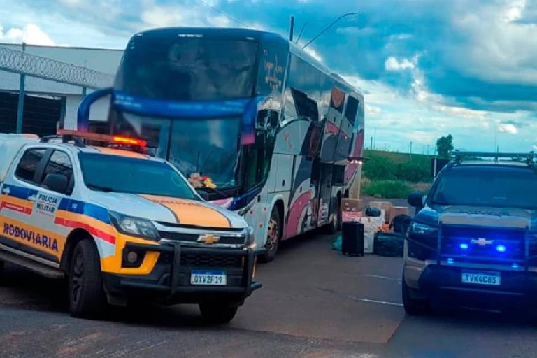 Drogas são apreendidas em ônibus que seguia para Brumado na MG-462
