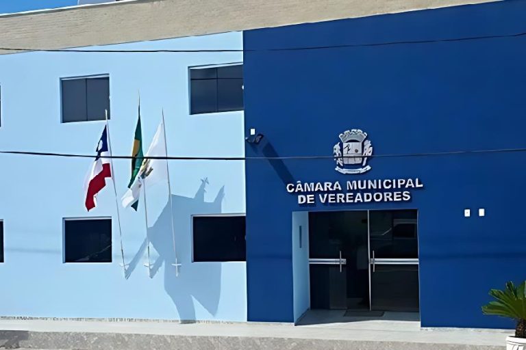 MP recomenda corte de cargos comissionados na Câmara de Correntina e aponta excesso