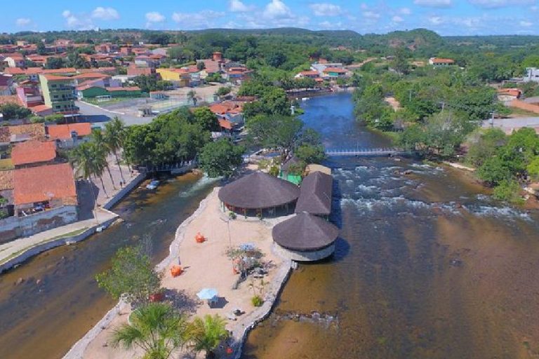 MPF investiga suspeita de fraude e superfaturamento com verbas federais em escolas de Correntina