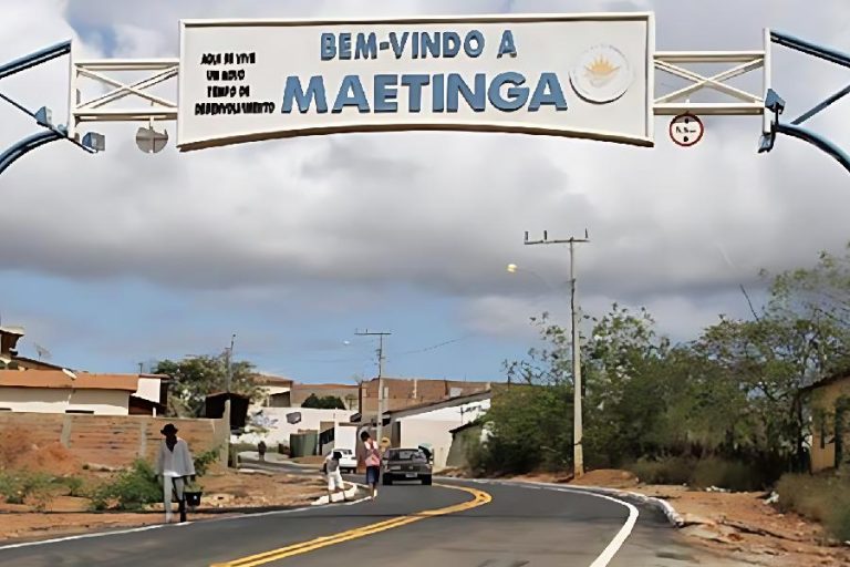 Mulher denuncia agressão após crise de ciúmes e caso termina com condução do casal à delegacia em Maetinga