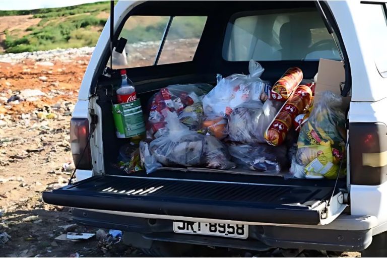 Operação em Vitória da Conquista apreende 370 kg de alimentos impróprios em supermercado