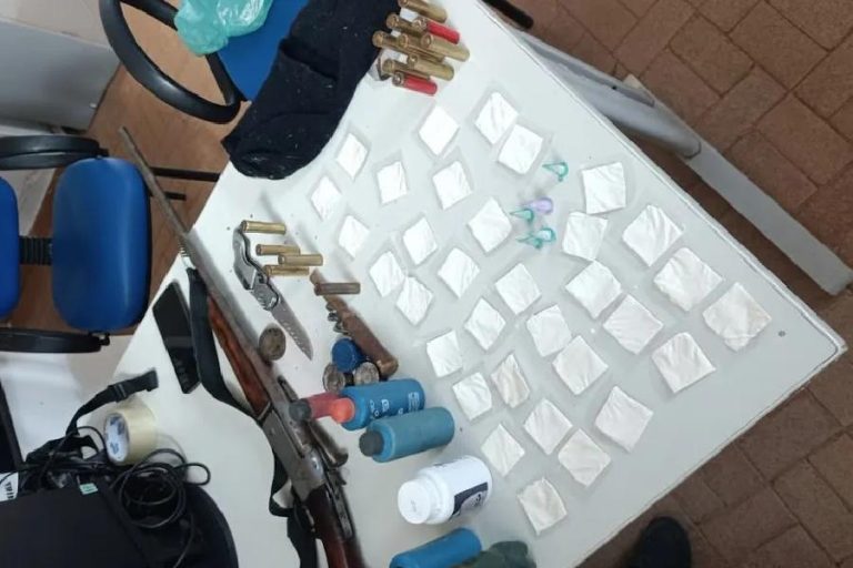 Polícia Militar fecha ponto de tráfico após denúncias de tiros perto de escola em Ibipitanga