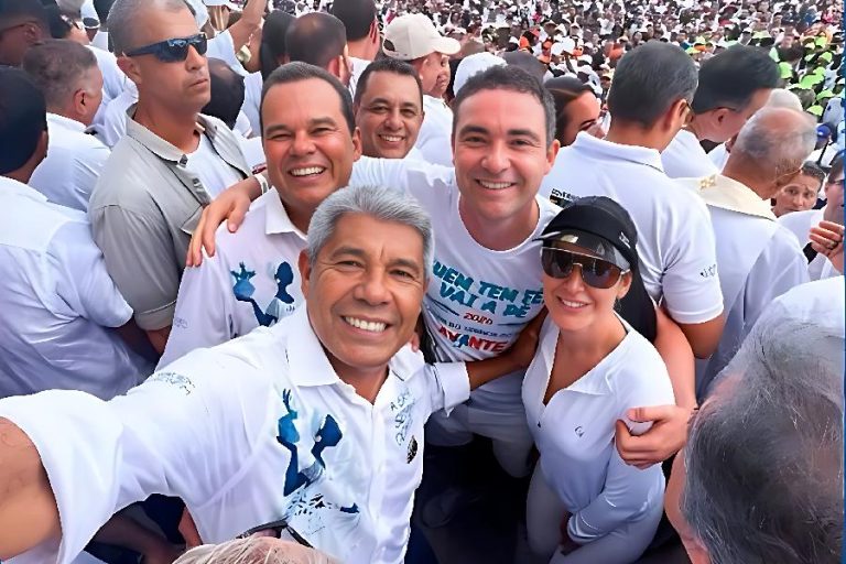 Prefeito Fabrício Abrantes participa da Lavagem do Bonfim ao lado do governador e reforça fé e tradição baiana
