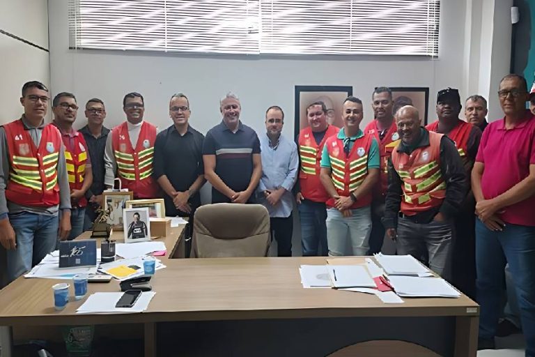 Prefeito de Guanambi reforça diálogo com mototaxistas e avança na organização do transporte urbano