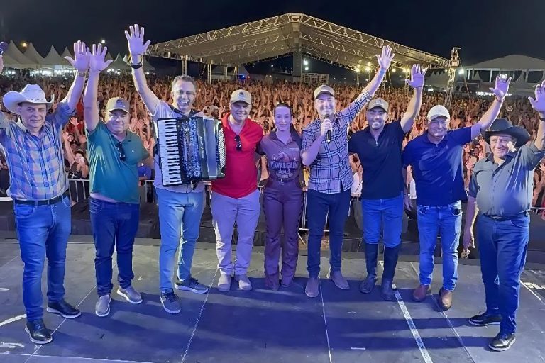 ‘Brumado volta a sorrir’, diz prefeito ao celebrar sucesso da 1ª Cavalgada dos Santos Reis