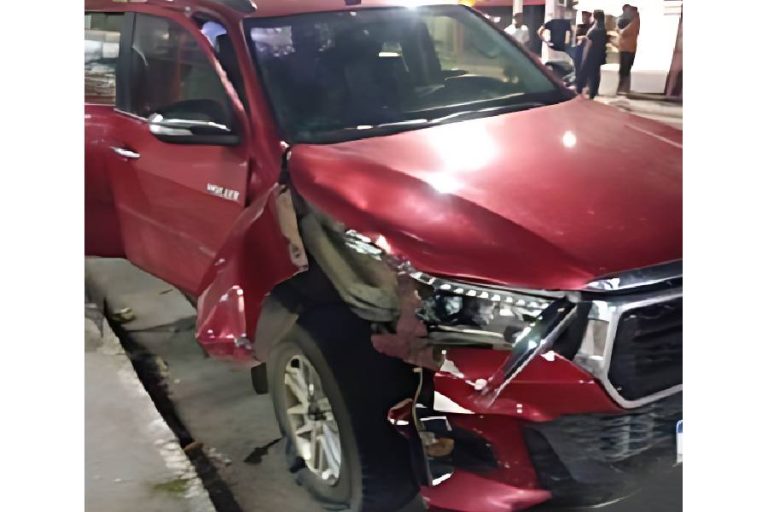 Acidente entre carro e moto deixa jovem ferida em Guanambi