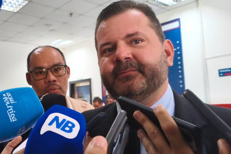 Angelo Coronel Filho reage, diz que senador foi “rifado” e admite saída do grupo governista