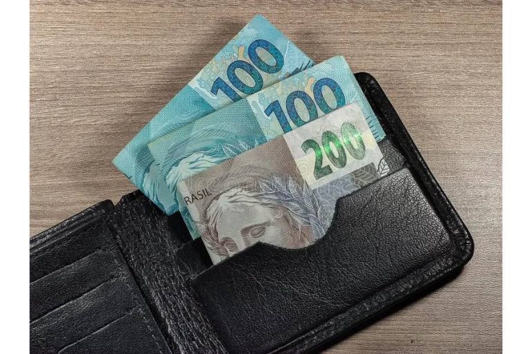 Bahia tem 2º pior salário do Brasil, aponta IBGE