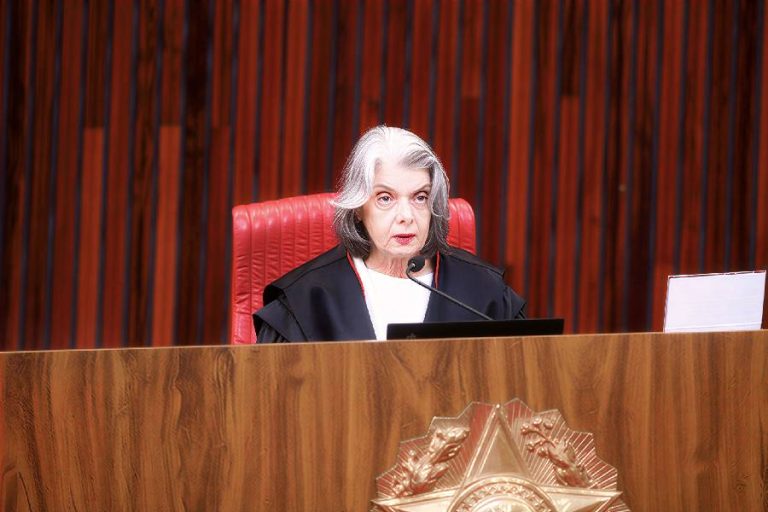 Cármen Lúcia endurece regras e quer juízes eleitorais longe de eventos com candidatos