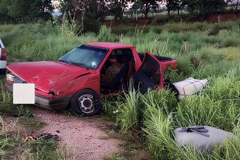 Colisão frontal na BA-122 deixa homem ferido na zona rural de Guanambi