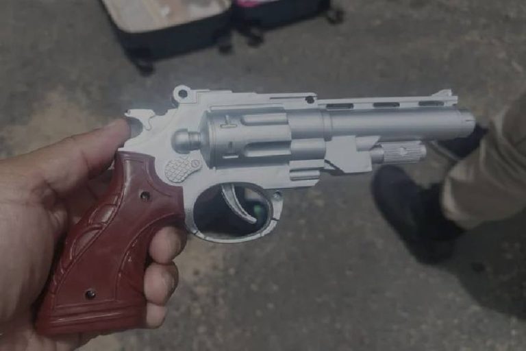 Falso policial é preso após roubo dentro de ônibus interestadual em Aracatu