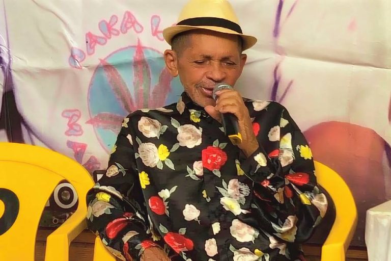 Brasil perde uma das vozes mais marcantes do brega raiz e fãs se despedem com comoção