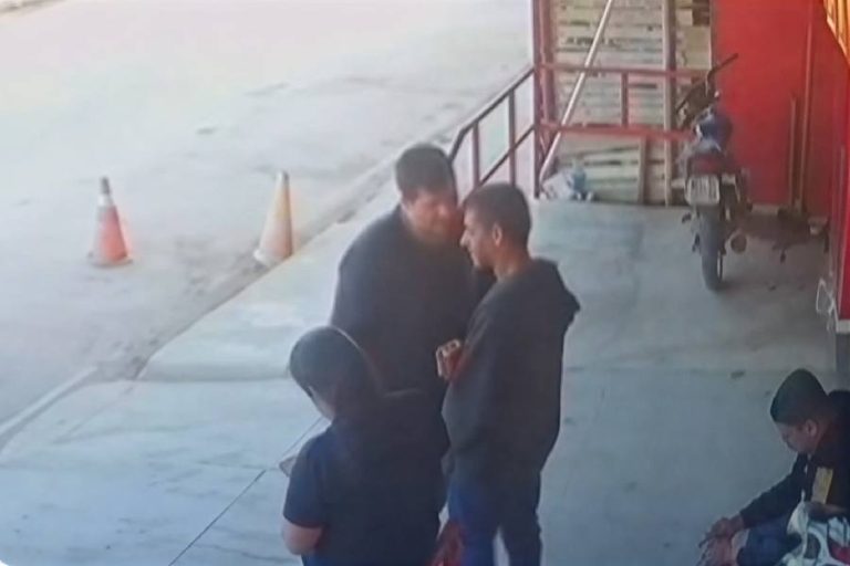 Homem é esfaqueado em via pública em Planalto e crime choca moradores