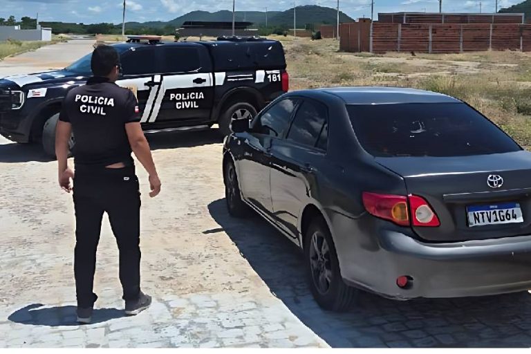Polícia Civil apreende carro roubado em Guanambi e encontra objeto usado em assalto