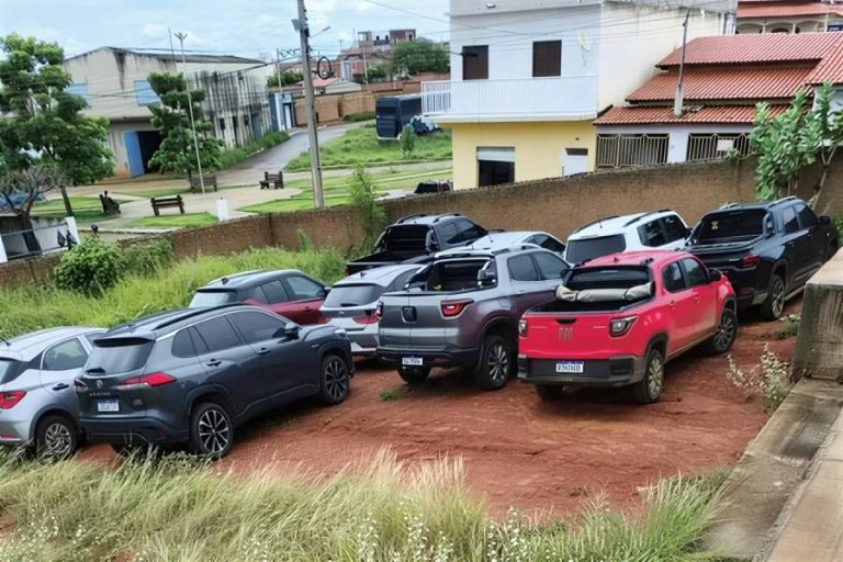 Polícia Civil desmantela quadrilha de carros roubados e recupera 11 veículos em Livramento