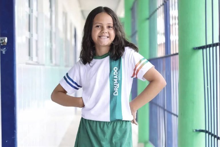 Rede municipal de Brumado retoma aulas nesta segunda (9) com alimentação garantida