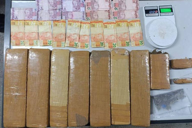 Rondesp prende jovem com quase 6 quilos de drogas durante ação noturna em Guanambi