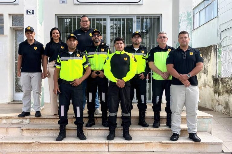 SMTT moderniza fardamento após oito anos e reforça valorização dos agentes em Brumado