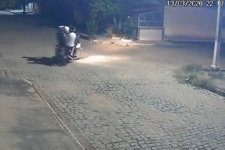 Colisão entre motocicletas em cruzamento deixa feridos em Livramento