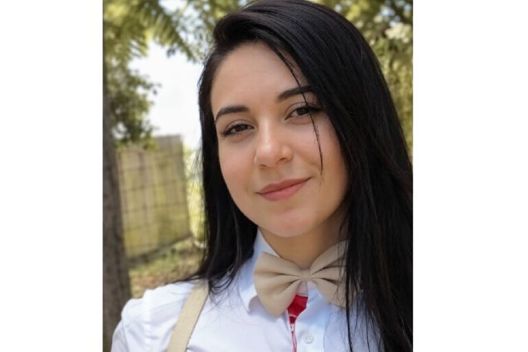 Jovem grávida morre em acidente com ônibus escolar e tragédia comove Vitória da Conquista