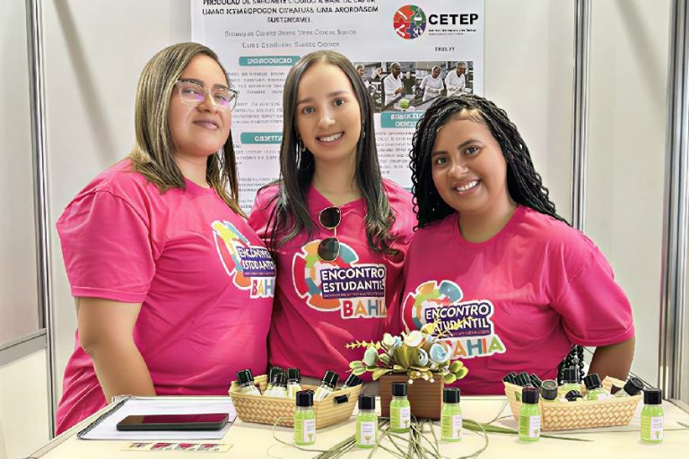 Jovens de Itororó criam sabonete sustentável com capim-limão e ganham destaque estadual