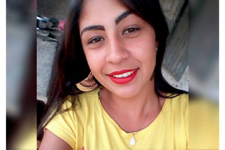 Mulher é morta a facadas dentro de casa em Planalto, companheiro foge