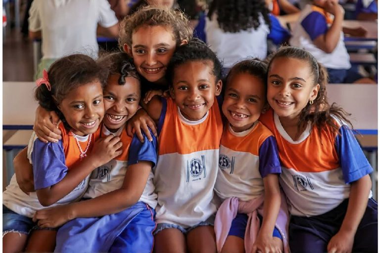 Prefeitura de Caculé investe mais de R$ 1,1 milhão para transformar escolas em Caculé