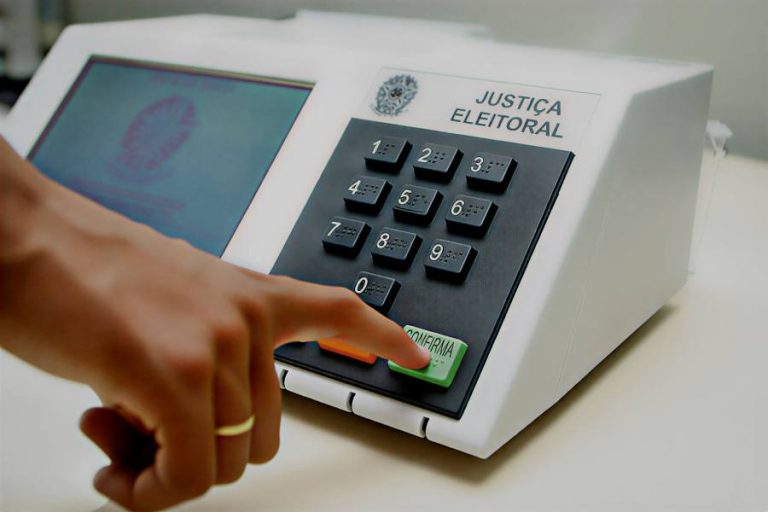 Janela partidária chega ao fim e provoca corrida de última hora entre deputados antes das eleições