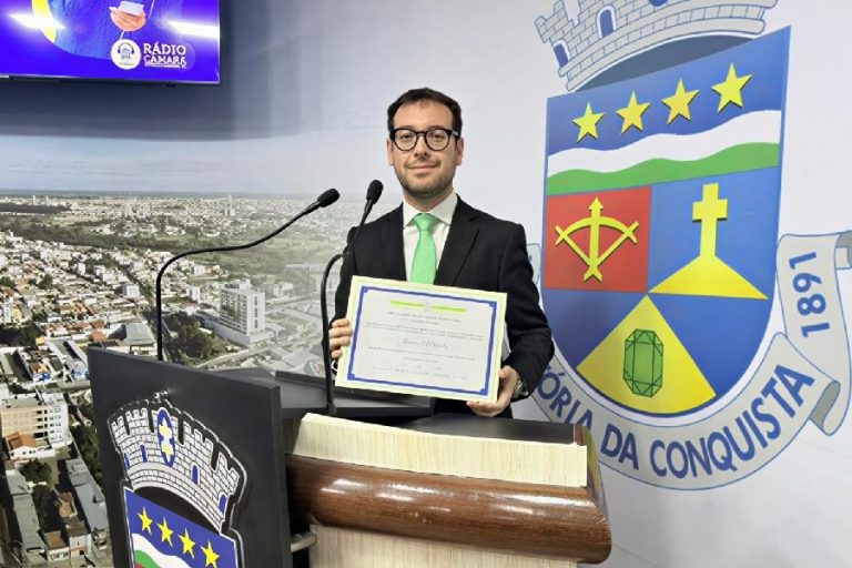 Câmara de Conquista homenageia advogado após nomeação ao STJD e destaca trajetória no direito esportivo