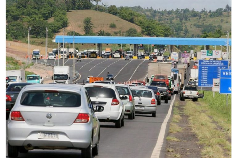 Feriado de Tiradentes deve levar mais de 600 mil veículos às estradas da Bahia