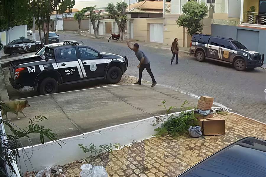 Homem surta, apedreja viatura e pede para ser preso após misturar álcool com remédio em Brumado