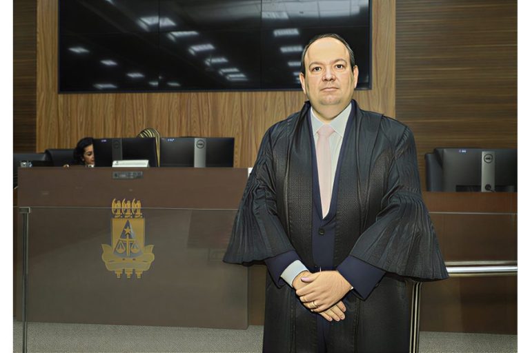 Kertzman assume TRE e terá missão decisiva nas eleições de outubro