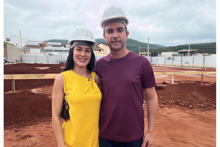 Primeira-dama destaca CAPS AD e faz apelo emocionante por famílias afetadas pelas drogas em Brumado