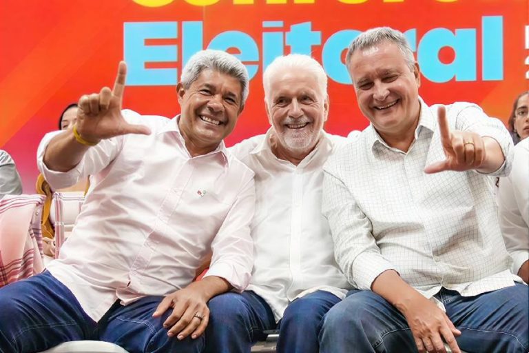 Silêncio de Rui sobre vice expõe racha na base enquanto Wagner celebra chapa com Lula na Bahia
