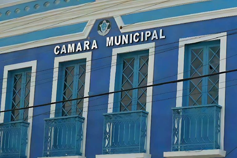Câmara de Ituaçu extingue mandato de vereador após condenação definitiva
