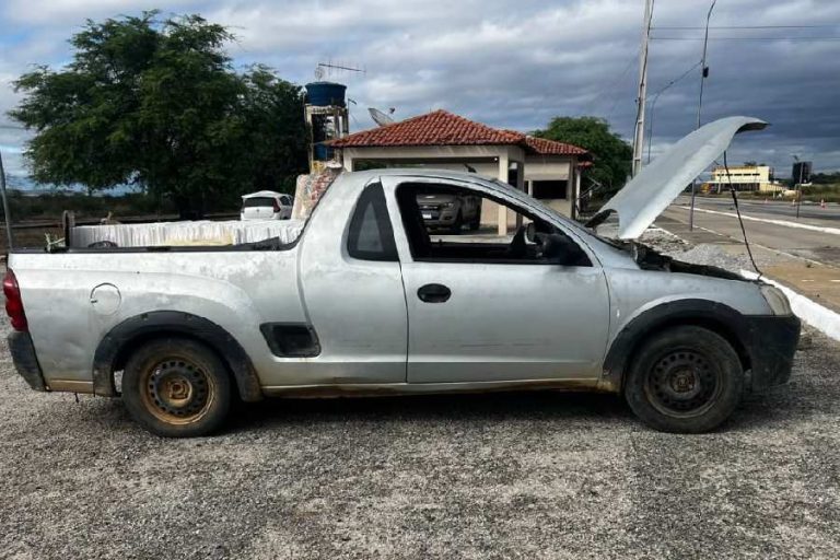 CIPRv apreende veículo com indícios de adulteração durante fiscalização na BA-026