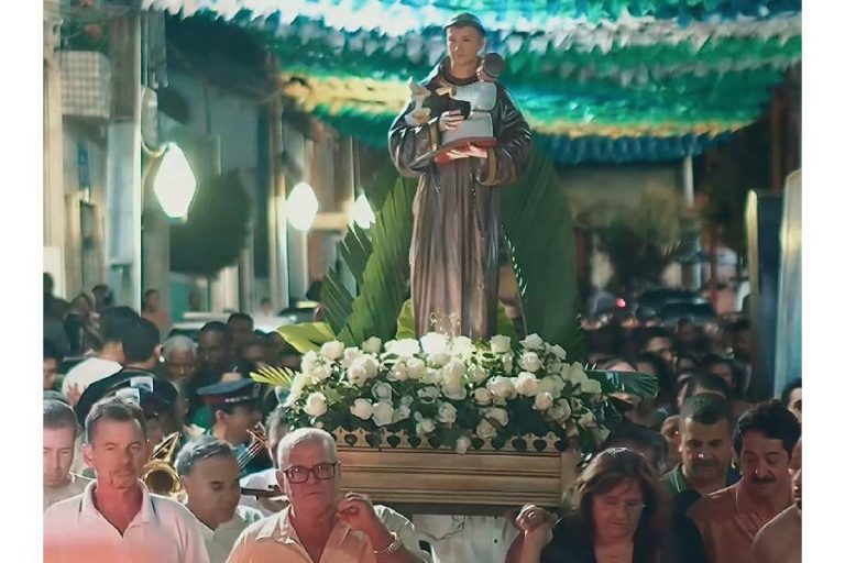 Festa de Santo Antônio reúne multidão e reforça tradição centenária em Paramirim