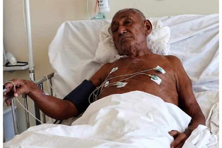 Idoso aguarda vaga de UTI há 10 dias e família faz apelo por transferência urgente em Palmas de Monte Alto