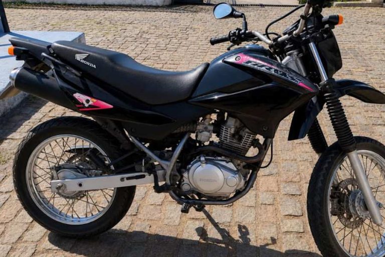 CIPRv apreende moto com chassi e motor adulterados na BA-263 em Jacaraci