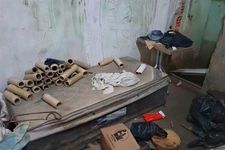Polícia encontra fábrica clandestina e apreende 700 explosivos em Cruz das Almas