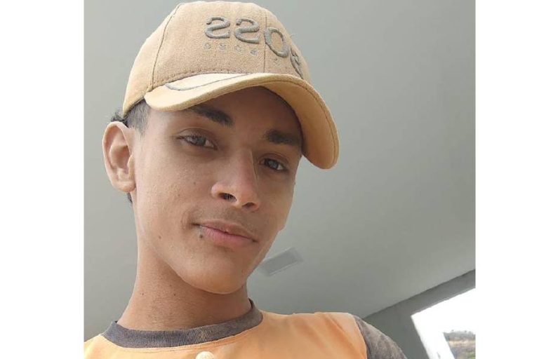 Adolescente de 16 anos morre após uma semana internado por acidente entre moto e carro em Guanambi