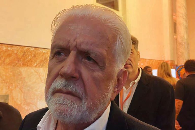 PF intima Jaques Wagner para depor em investigação que apura caso envolvendo Banco Master