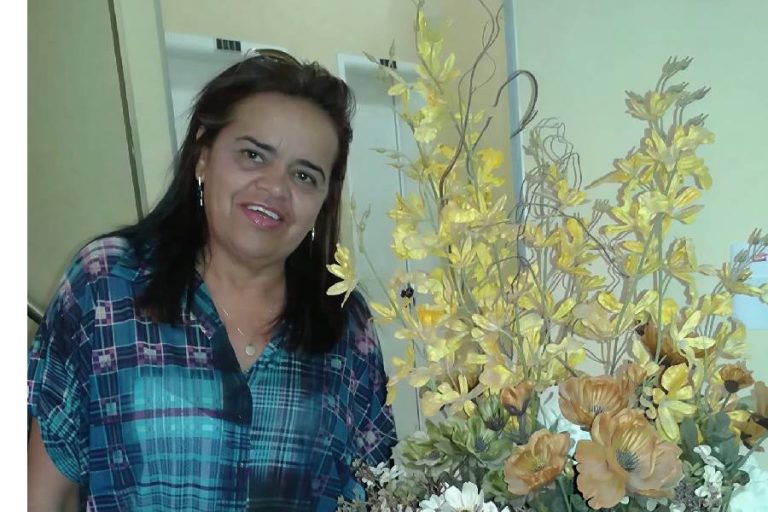Morre professora Marli Souza e comunidade escolar de Livramento presta homenagens