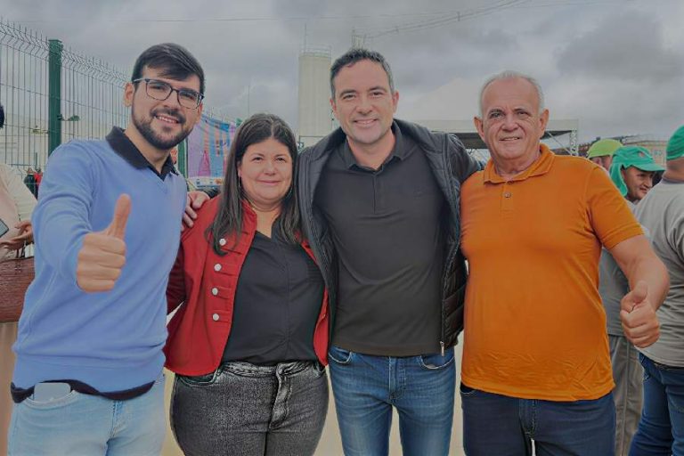Prefeito de Brumado anuncia avanço do esgotamento sanitário e destaca investimentos durante agenda com Jerônimo